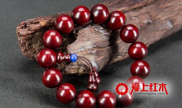 小叶紫檀手串正确的盘玩方法-4