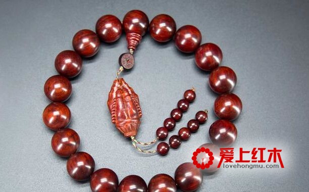 小叶紫檀手串正确的盘玩方法-5