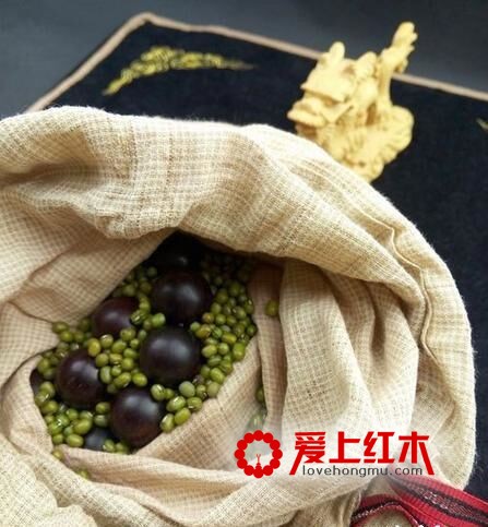 谨记！小叶紫檀手串保养的 “三大忌”-4