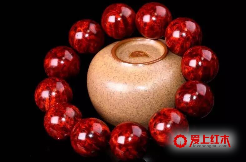 血檀是什么？血檀和檀香紫檀有什么差别？