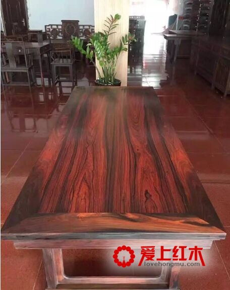 红木家具高价不让人嫌，究竟有何猫腻？-2