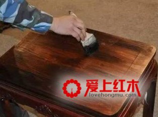 红木家具表面处理三种方式打蜡生漆光身优劣介绍