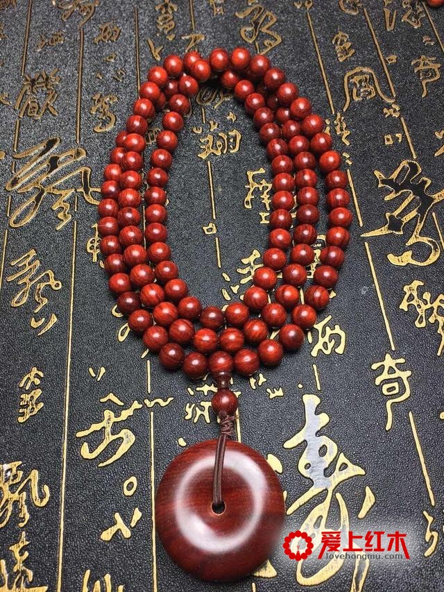 这枚鸡血红平安扣，看了就想上手是怎么回事？-1