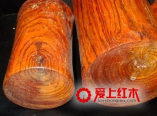 如何辨别黄花梨木真假！