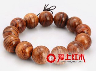 黄花梨木手串怎么盘玩？