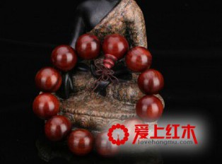 红酸枝手串怎么盘玩？