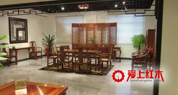 选购红木家具必知的四大要素：型、材、艺、韵-6