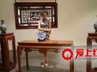 如何解释“黄金有价红木无价”？