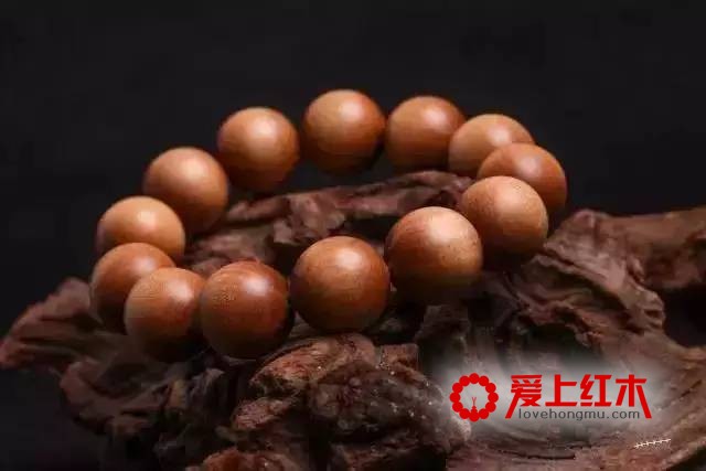 夏玩菩提冬盘木串 秋冬为什么适合盘玩木串-1