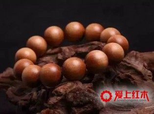 夏玩菩提冬盘木串 秋冬为什么适合盘玩木串