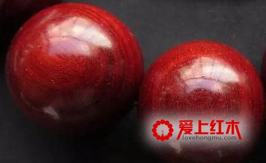 什么是小叶紫檀的二膘料、泥料、犀角质、鸡血料？-6