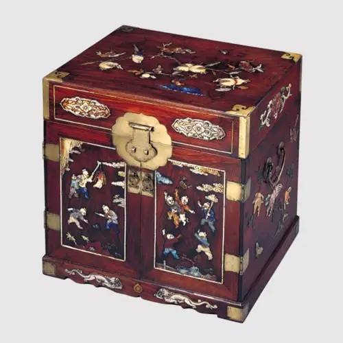 从选材造型工艺三方面来解析清代家具的特点-2