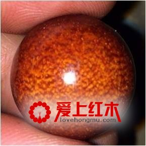 浅谈紫檀中的鱼籽纹