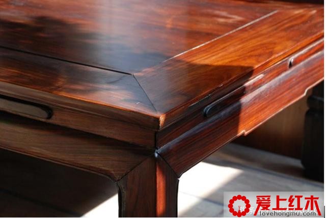 老红木制作的家具有哪些特点-1
