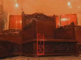 红木家具的制作过程介绍 一吨红木原木到成型需要损耗多少