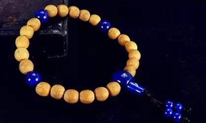 红木手串攻略 手串别乱戴！红木手串健康含义有哪些？-11