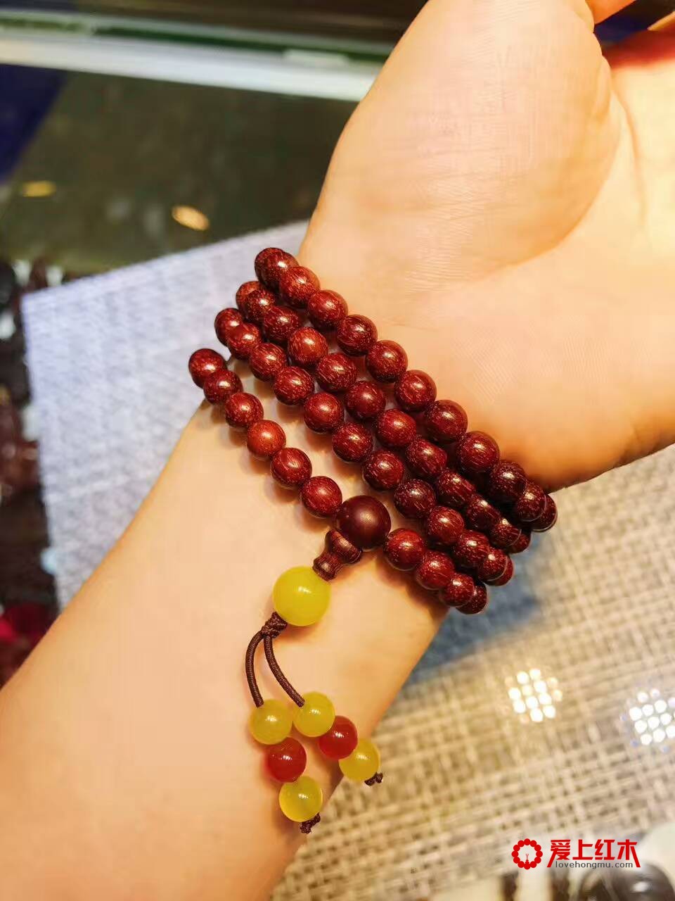 印度小叶紫檀0.6配玛瑙玉髓 同料顺纹手工打孔-4