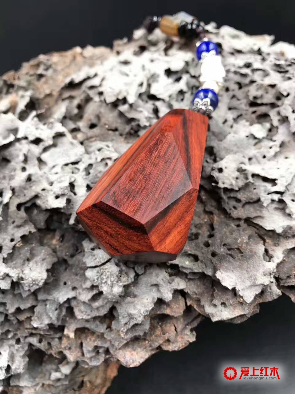 小叶紫檀随型吊坠 搭配天然青金石纯银貔貅-3