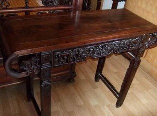 怎样保养红木家具 用核桃油养护