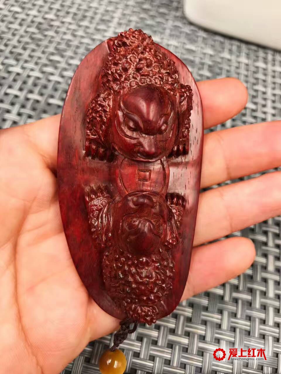 印度小叶紫檀金蟾把件欣赏 纯手工雕刻吸财进宝-3