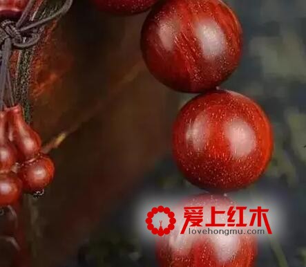 将小叶紫檀手串盘出惊艳包浆的四个阶段-3