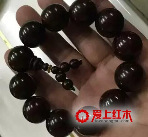将小叶紫檀手串盘出惊艳包浆的四个阶段-9