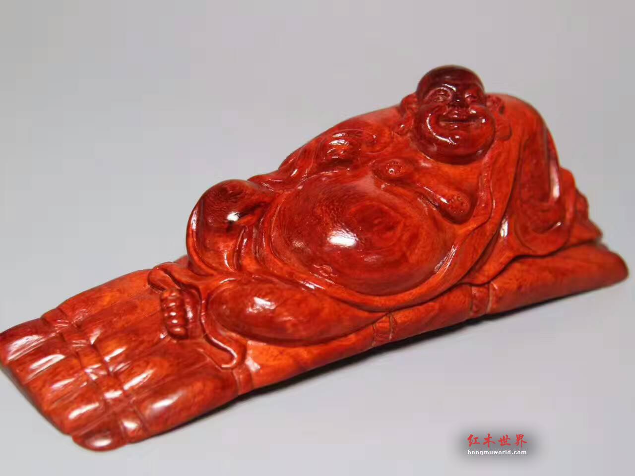 小叶紫檀精品小摆件《弥勒》可把玩泥料鸡血红高油密手工雕刻-4