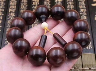 如何才能买到货真价实的海南黄花梨呢？