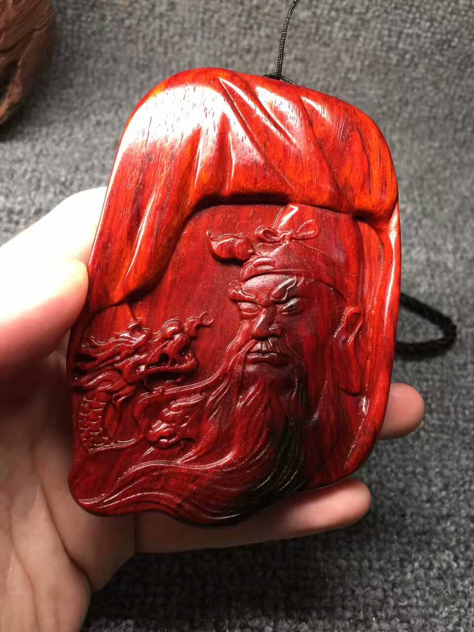 粗金星小叶紫檀《武圣关公》 泥料火焰纹辟邪挂饰