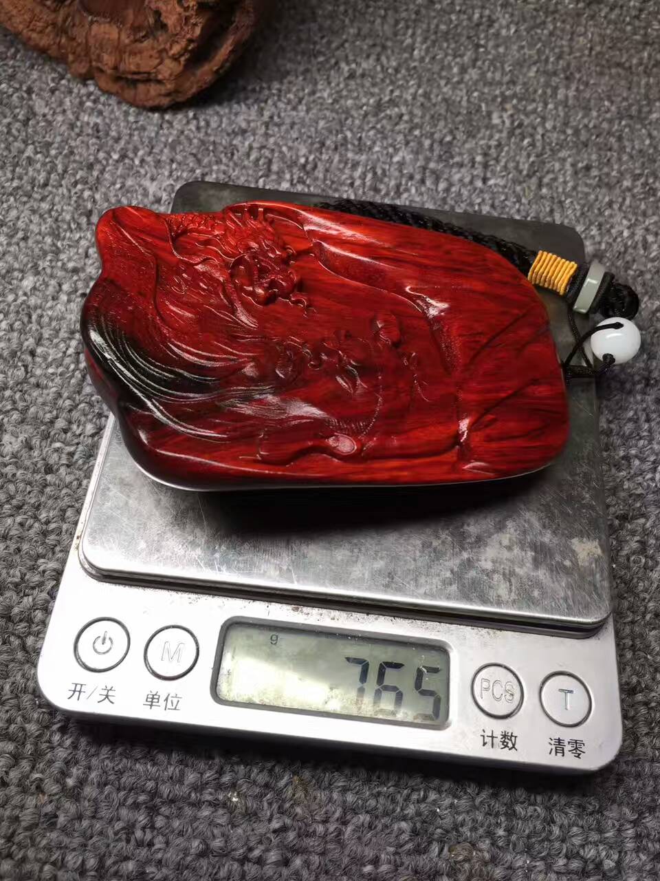 粗金星小叶紫檀《武圣关公》 泥料火焰纹辟邪挂饰-9
