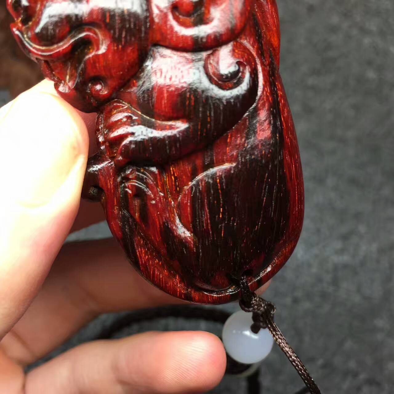 小叶紫檀精品《招财貔貅》小手把件 可做服饰搭配-1