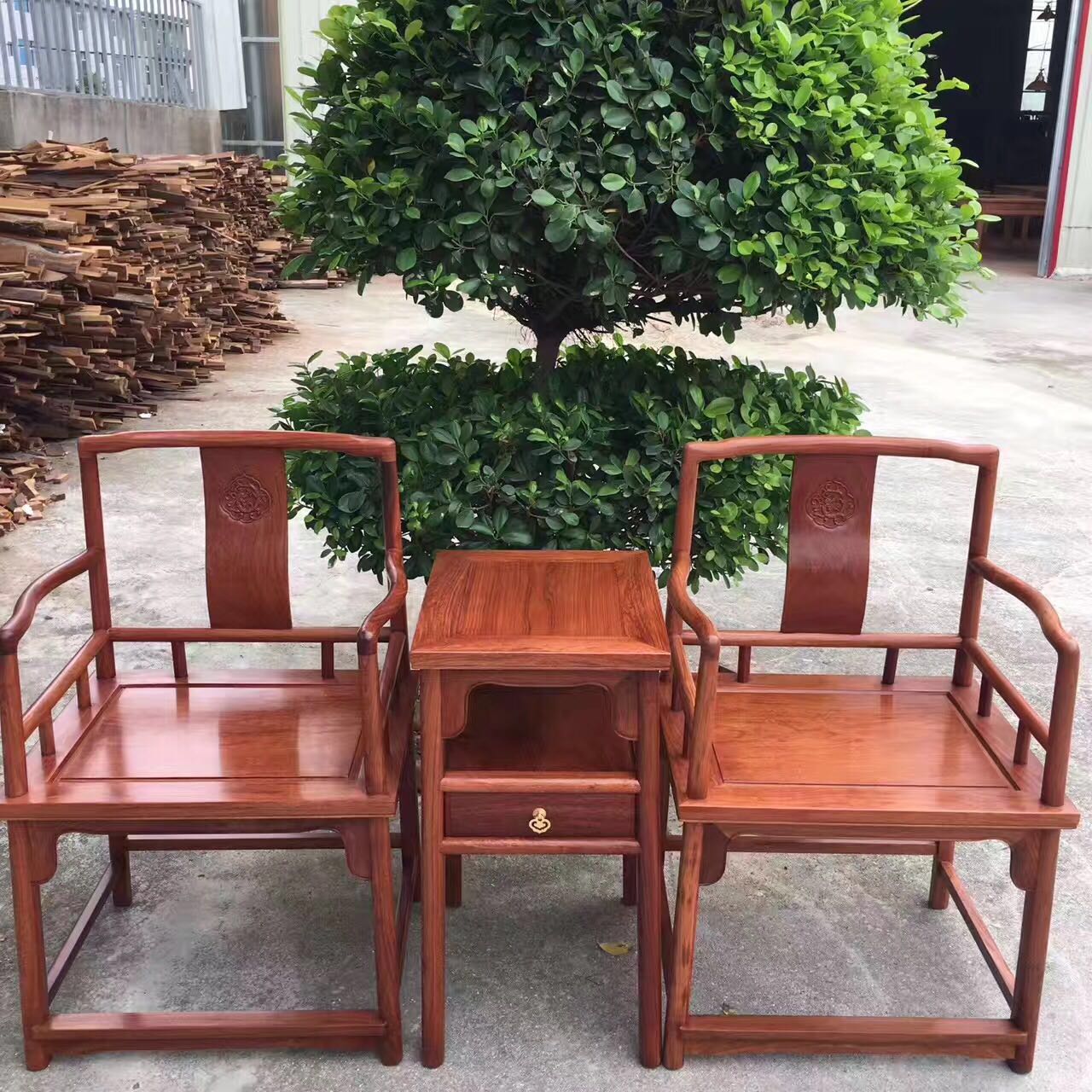 玫瑰椅，一种带着粉红色泡泡的古典家具-1