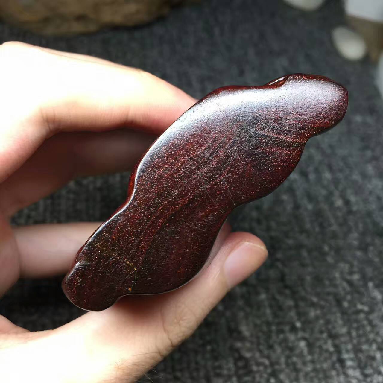 小叶紫檀寿星捧寿桃小摆件 高油性带金星-4