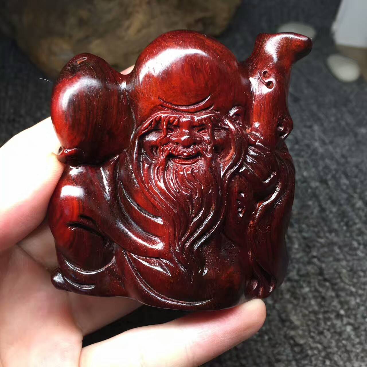 小叶紫檀寿星捧寿桃小摆件 高油性带金星-8