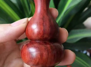 小叶紫檀葫芦把件 小巧可爱送礼不贵