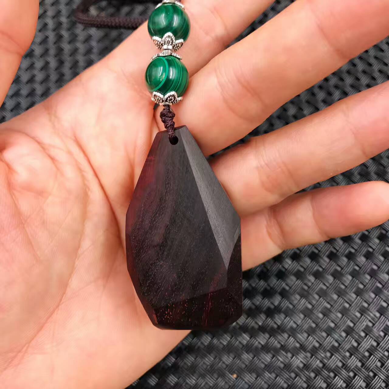 【忘形之交】印度小叶紫檀树头老料，手工切割。搭配天然孔雀石等-2