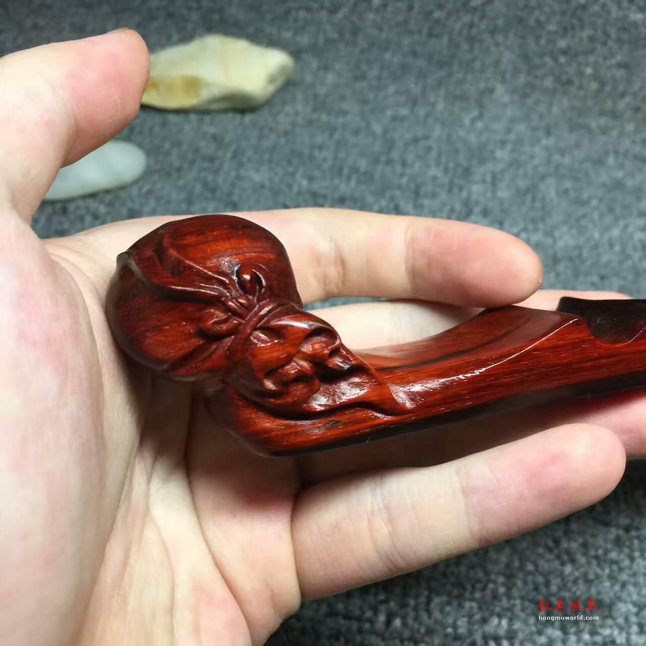 小叶紫檀摆件钱袋型笔架 小巧玲珑给书桌增添蕴意-1