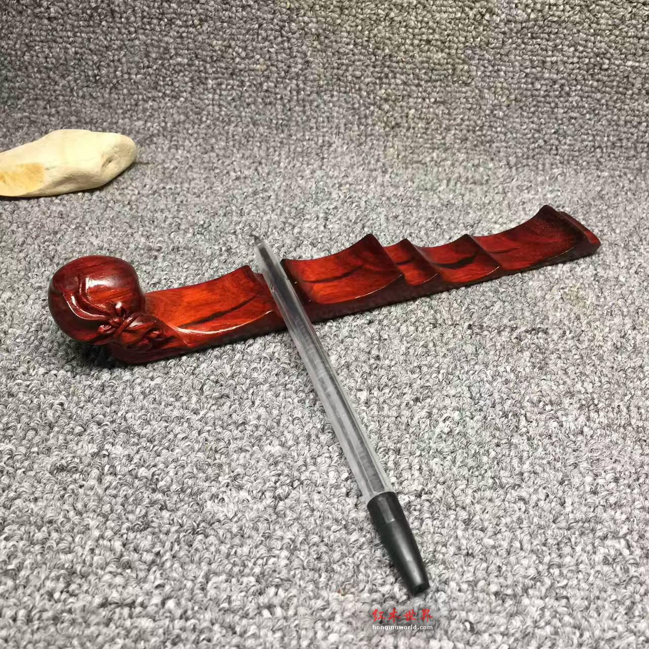 小叶紫檀摆件钱袋型笔架 小巧玲珑给书桌增添蕴意-4