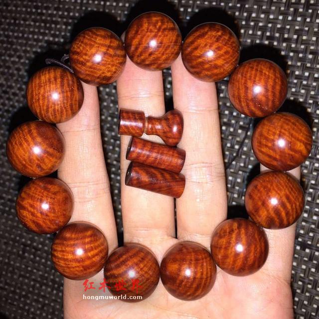如何挑选小叶紫檀？教你挑选小叶紫檀的三字诀-2