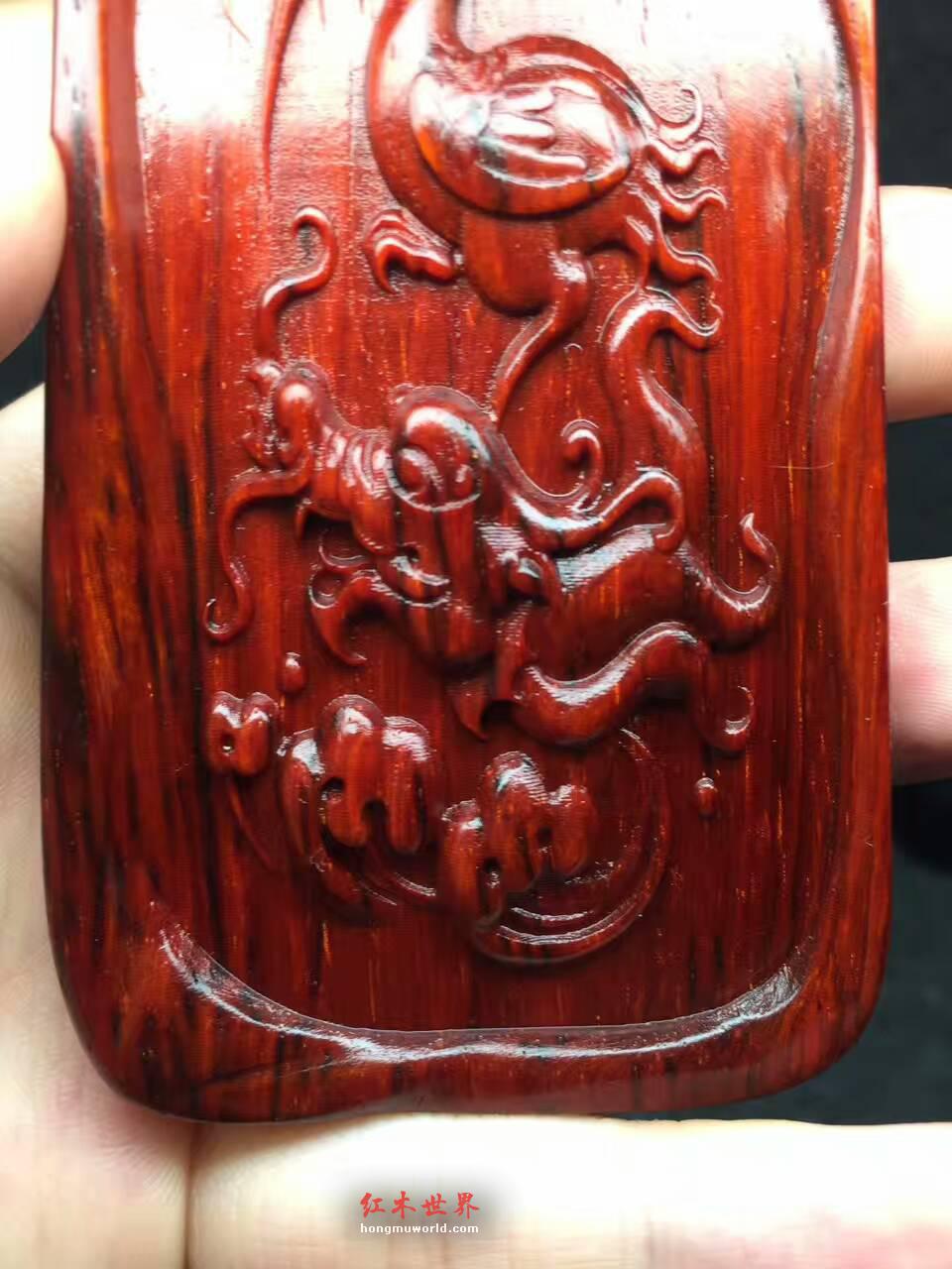 小叶紫檀精品把件《独占鳌头》泥料子树头乱纹油性一流手感细腻如肤带星手把件-1