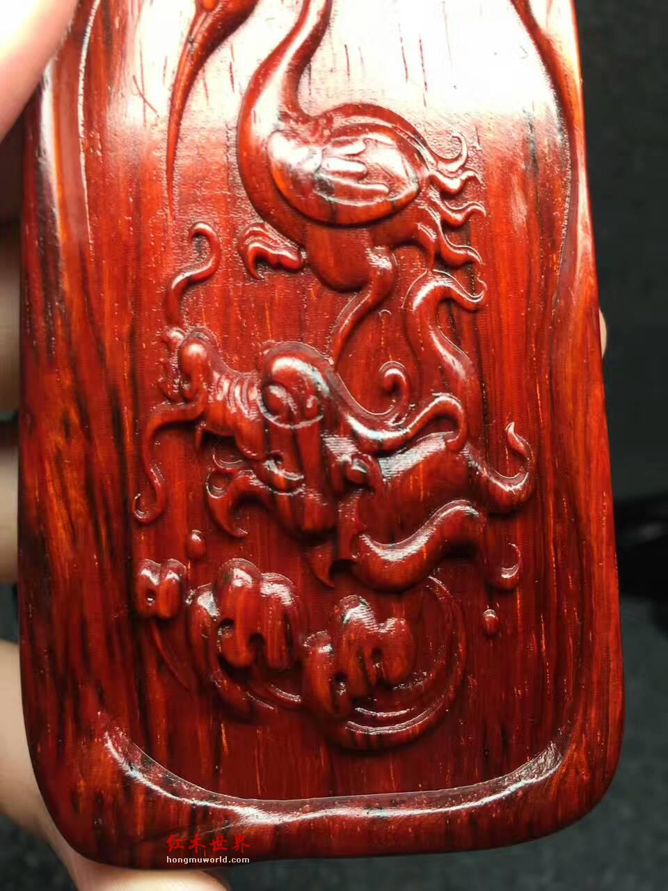 小叶紫檀精品把件《独占鳌头》泥料子树头乱纹油性一流手感细腻如肤带星手把件-9