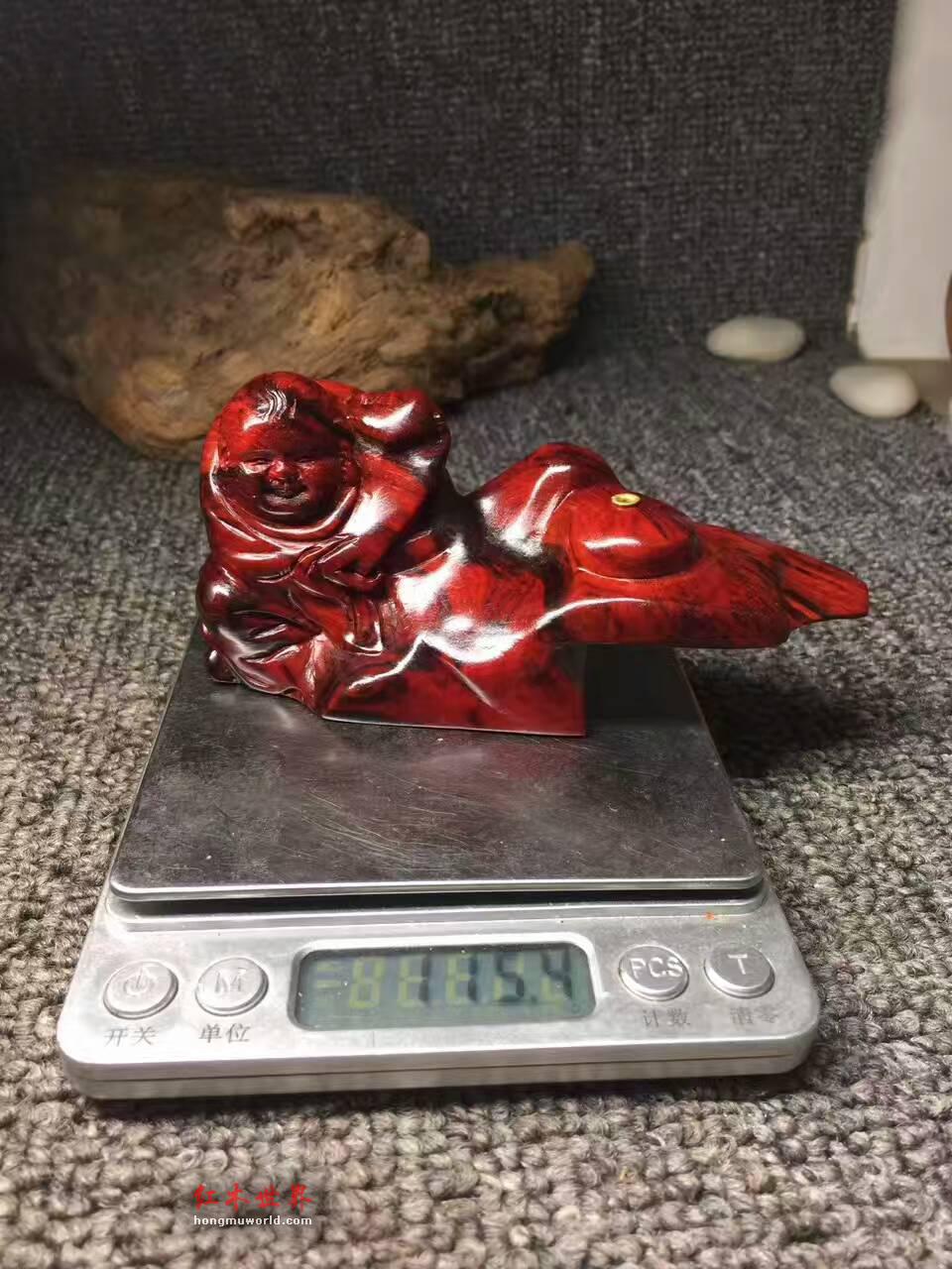 《善财童子》香插 小巧可爱易把玩 鸡血红金星泥料-3