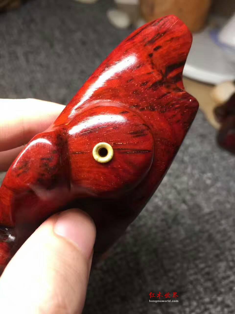 《善财童子》香插 小巧可爱易把玩 鸡血红金星泥料-7