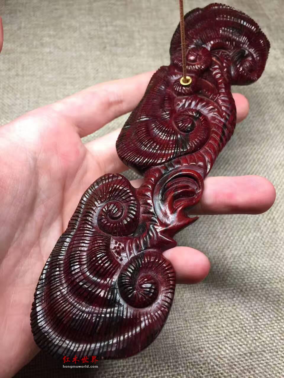 小叶紫檀《灵芝香插》 小巧逼真精致-1