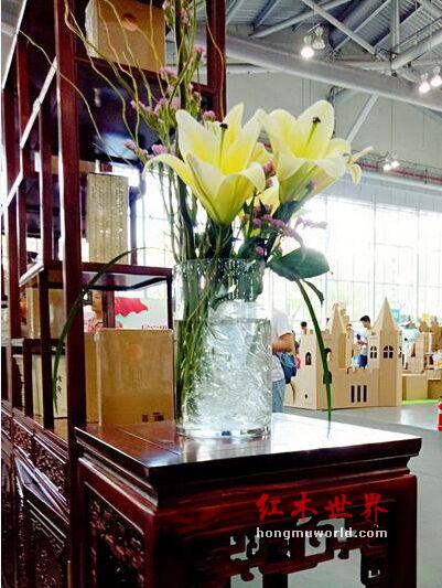 新中式红木潮涌入中山书展 ，“中式文化热”持续升温-3