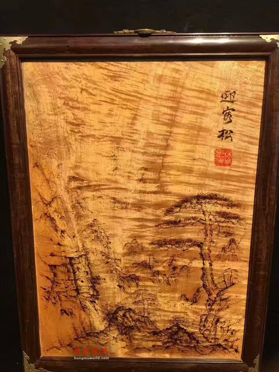 金丝楠油画《迎客松》满水波大叶楠面板黑檀边框装饰佳品-4