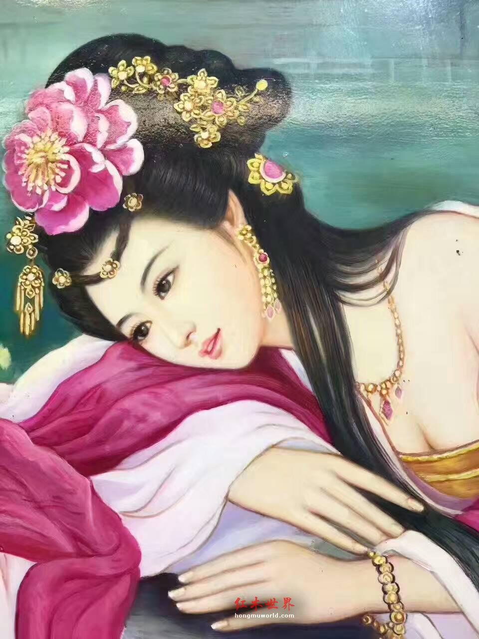 金丝楠木油画《美人图》 色泽鲜艳美人动情-3