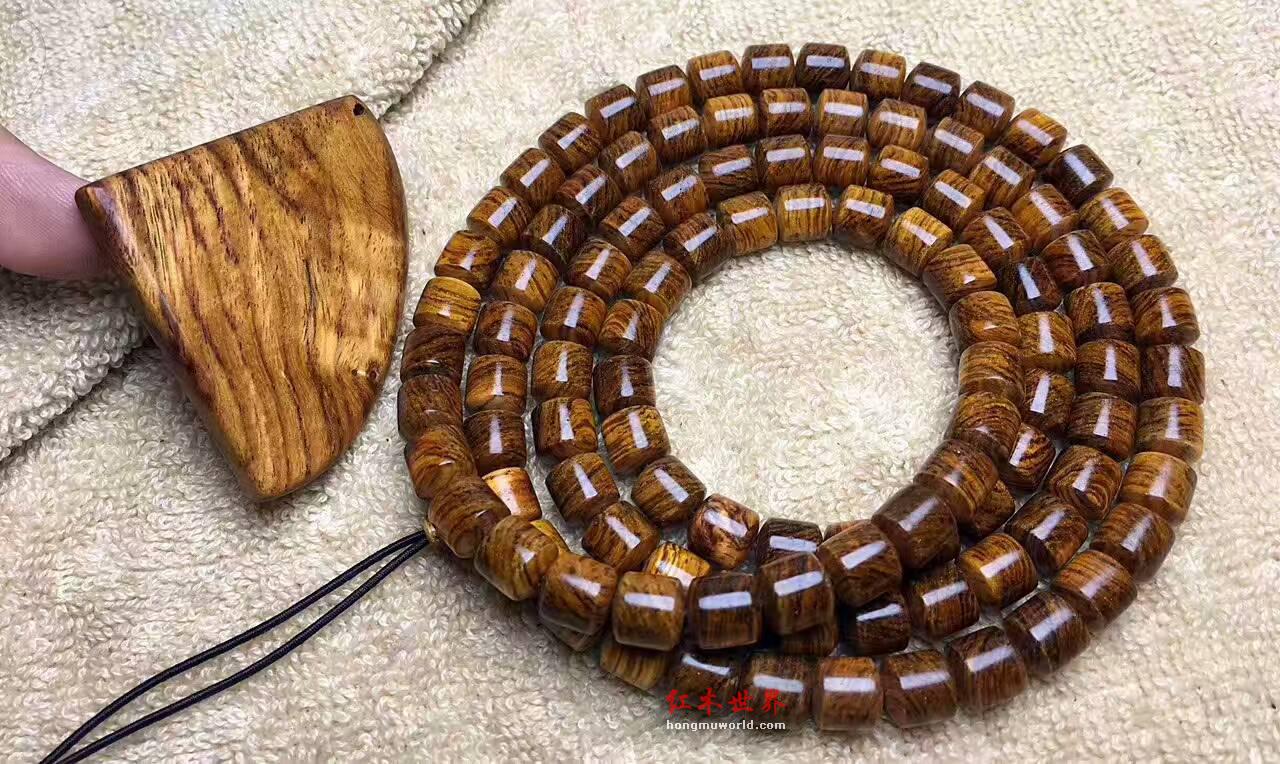 海南黄花梨手串 黄金虎皮纹精工细作-3