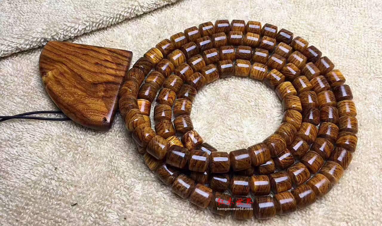 海南黄花梨手串 黄金虎皮纹精工细作-5