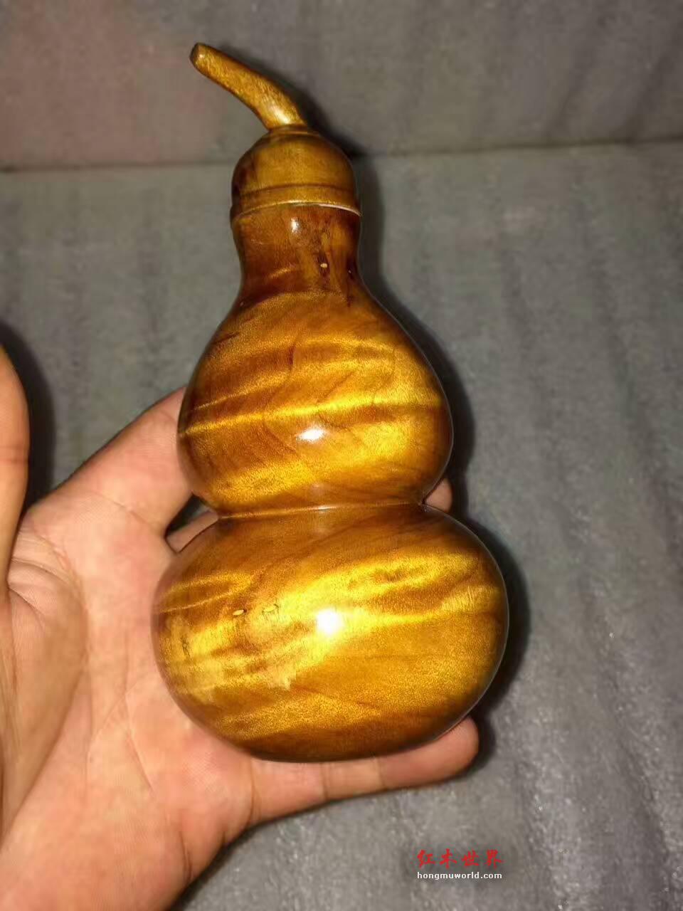 小叶桢楠枯木料葫芦 整体水波通透-1
